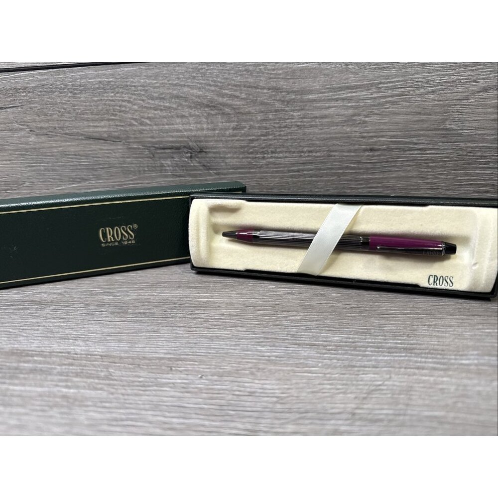 #312-6 BRAND NEW VINTAGE (1996) CROSS METROPOLIS PLUM/BLACK BALLPOINT PEN USA